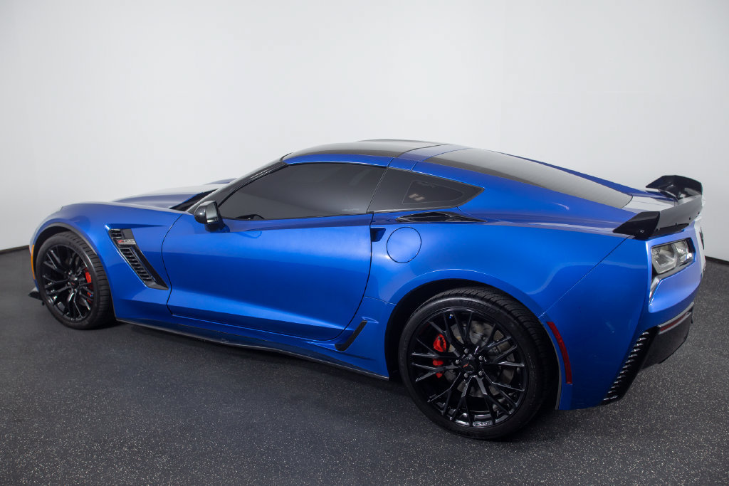 Used 2016 Chevrolet Corvette Z06 w/ 3LZ Preferred Equipment Group RWD image 14