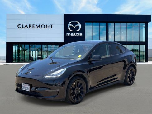 Used 2021 Tesla Model Y Long Range AWD/4WD image 3