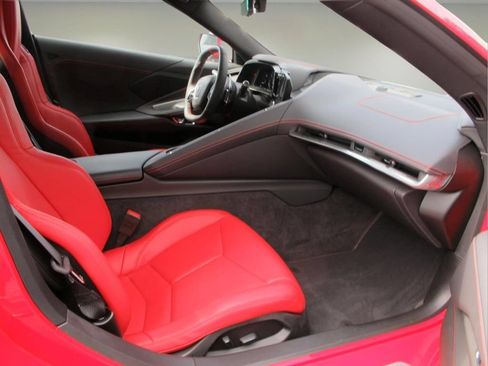 Used 2023 Chevrolet Corvette Stingray Coupe w/ Z51 Performance Package RWD image 23