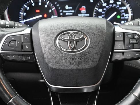 Used 2020 Toyota Highlander Limited AWD/4WD image 17