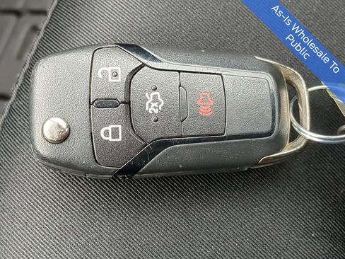 Used 2014 Ford Fusion SE w/ Equipment Group 201A image 34