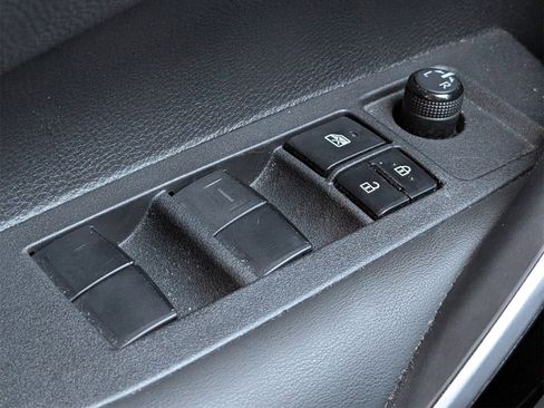 Used 2022 Toyota Corolla XSE image 22