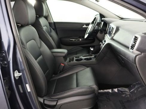 Used 2020 Kia Sportage EX image 19