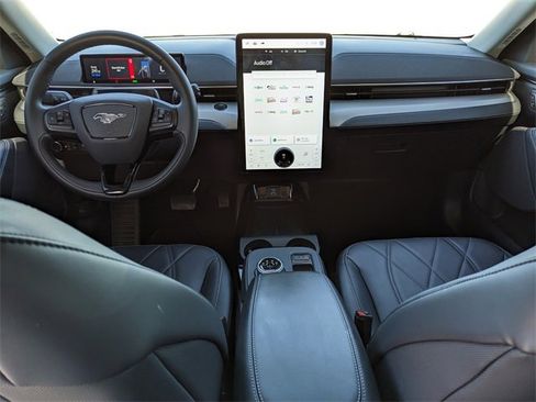 Certified 2022 Ford Mustang Mach-E Select w/ Comfort/Technology Package image 15