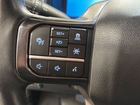 Used 2025 Ford F350 Platinum AWD/4WD image 18