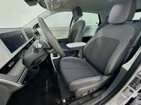 Used 2024 Hyundai Ioniq 5 SEL RWD image 13
