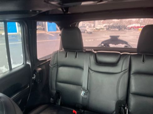 Used 2020 Jeep Wrangler Unlimited Sport S image 19