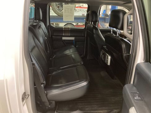 Used 2016 Ford F150 Lariat w/ Equipment Group 502A Luxury AWD/4WD image 9