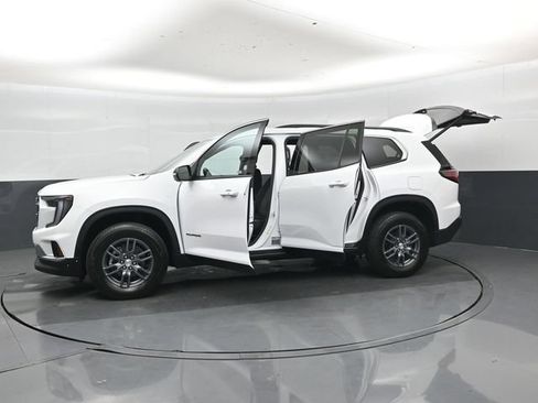 Used 2025 GMC Acadia Elevation FWD image 53