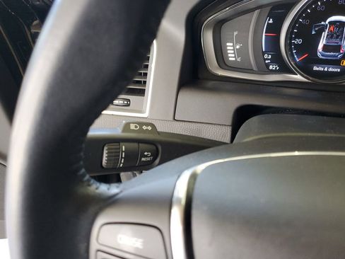 Used 2016 Volvo XC60 T5 Premier w/ Proximity Package FWD image 25