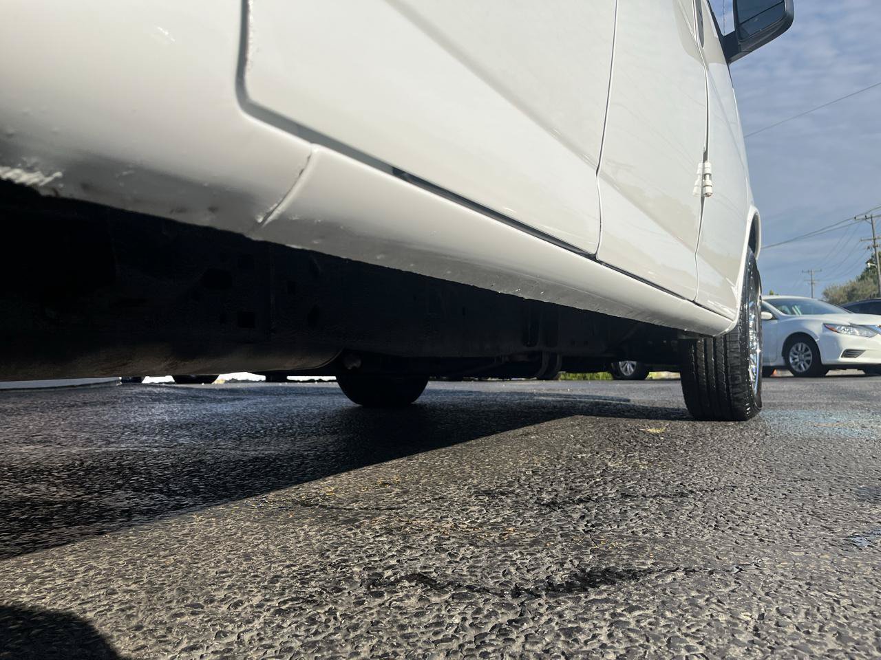 Used 2011 Chevrolet Express 1500 AWD image 13