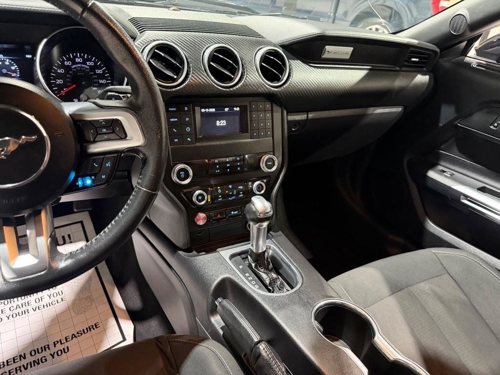 Used 2019 Ford Mustang Coupe RWD image 16