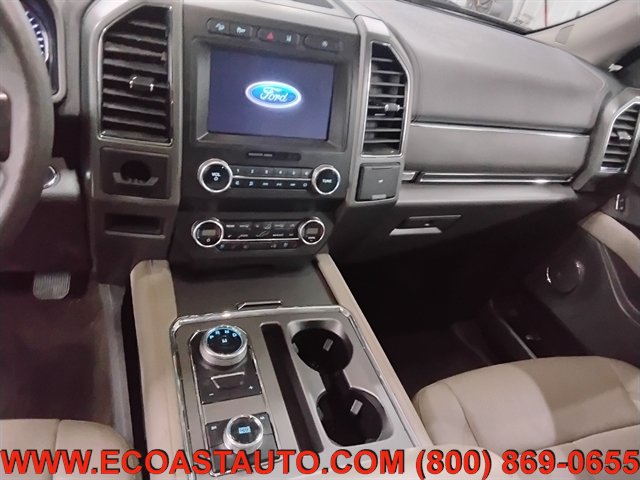 Used 2020 Ford Expedition XLT w/ Equipment Group 202A AWD/4WD image 12