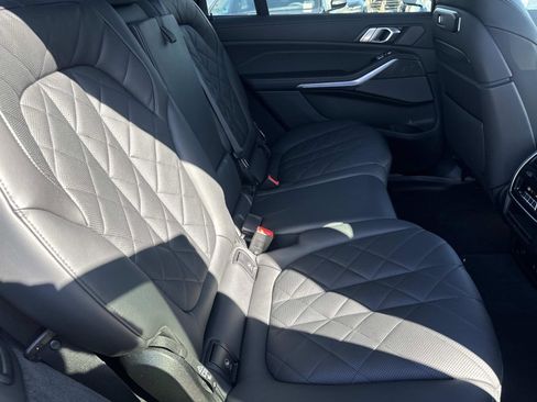 Certified 2025 BMW X7 xDrive40i w/ M Sport Package image 20