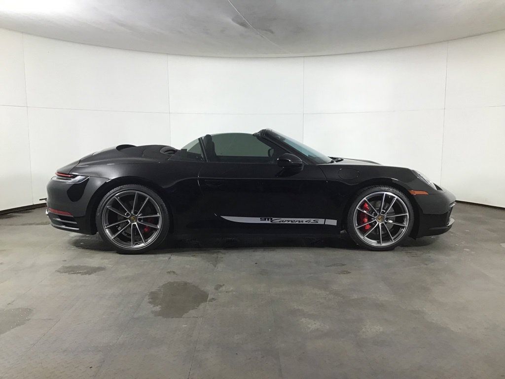Certified 2020 Porsche 911 Carrera 4S AWD/4WD image 6