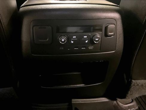 Used 2019 GMC Yukon Denali w/ Denali Ultimate Package image 33