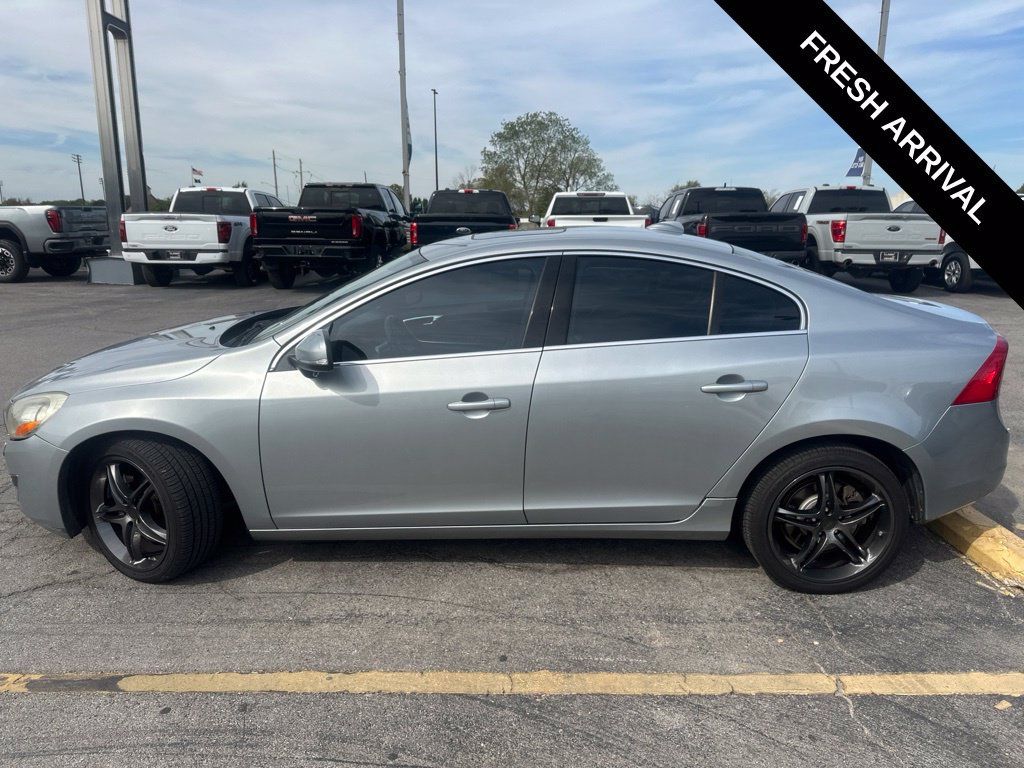 Used 2011 Volvo S60 T6 AWD/4WD image 6