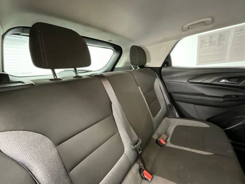 Used 2022 Chevrolet TrailBlazer LT AWD/4WD image 14