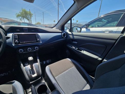 Used 2025 Nissan Versa SV FWD image 25