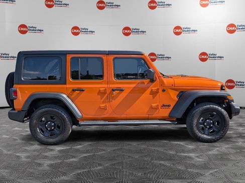 Used 2025 Jeep Wrangler Unlimited Sport AWD/4WD image 4