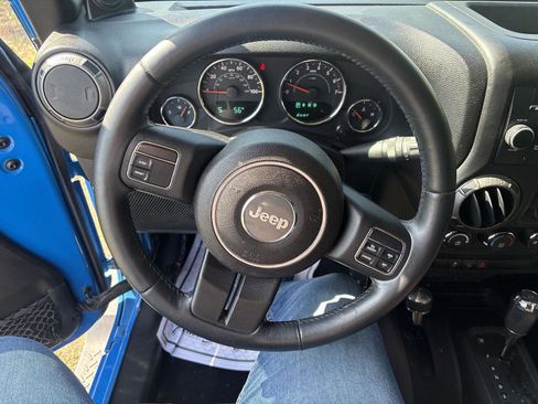 Used 2011 Jeep Wrangler Unlimited Sport AWD/4WD image 16