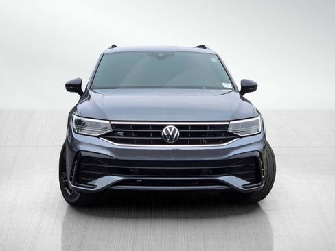 Used 2023 Volkswagen Tiguan SE R-Line AWD/4WD image 2