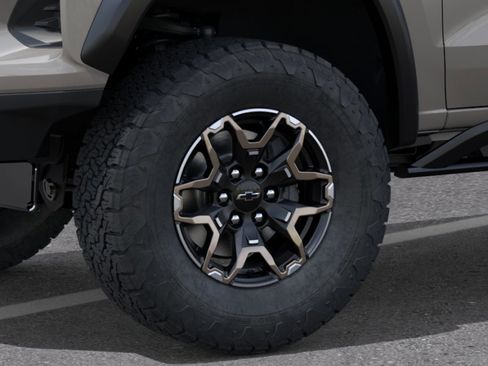 New 2026 Chevrolet Colorado ZR2 w/ Technology Package AWD/4WD image 33