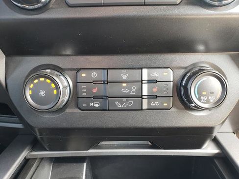 Used 2020 Ford F150 XLT w/ Equipment Group 302A Luxury AWD/4WD image 18