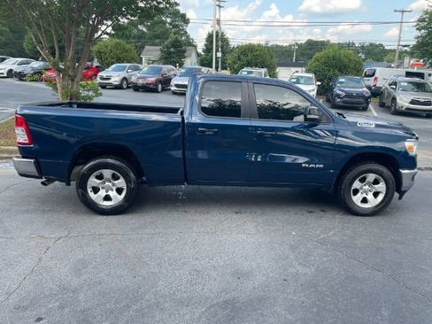 Used 2022 RAM 1500 Big Horn AWD/4WD image 2