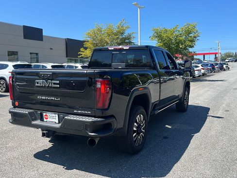 Used 2025 GMC Sierra 2500 Denali Ultimate AWD/4WD image 6