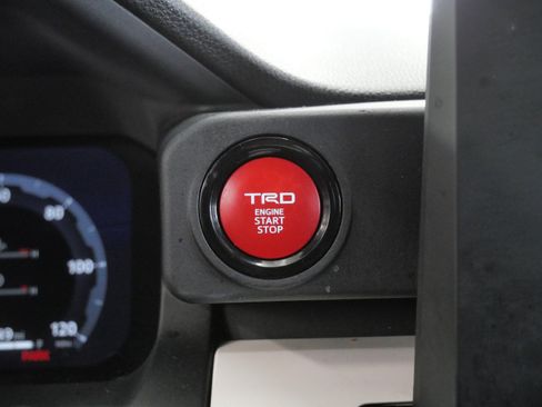 Used 2024 Toyota Tacoma TRD Off-Road image 30