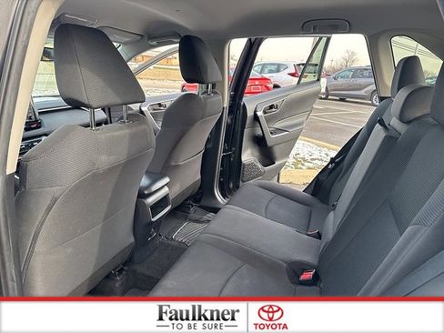 Used 2021 Toyota RAV4 LE image 12