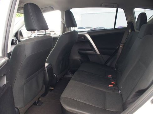 Used 2017 Toyota RAV4 LE image 12