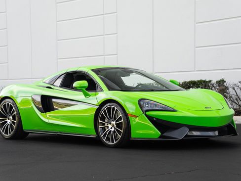Used 2018 McLaren 570S image 4