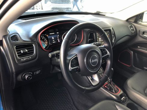 Used 2018 Jeep Compass Trailhawk w/ Navigation Group image 16