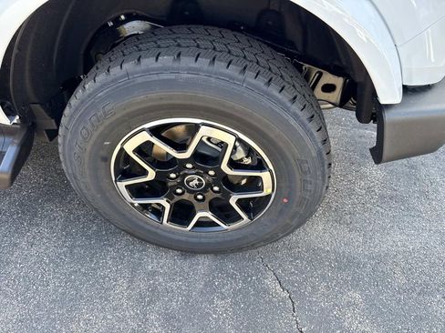 New 2026 Ford Bronco Outer Banks AWD/4WD image 37