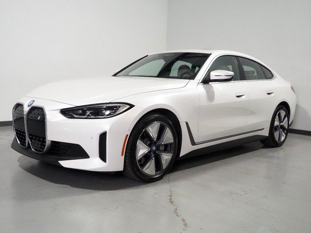 Used 2023 BMW i4 eDrive40 RWD image 10