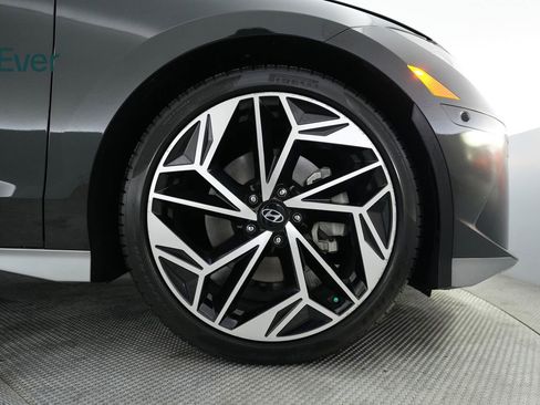 Used 2023 Hyundai Ioniq 6 Limited image 22