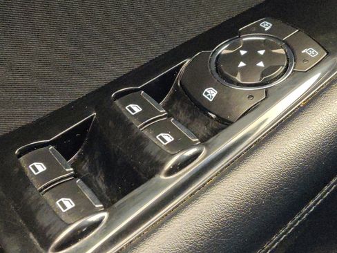 Used 2018 Ford Edge SEL FWD image 27