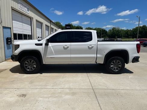 Used 2025 GMC Sierra 1500 AT4X AWD/4WD image 4