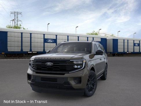 New 2026 Ford Expedition Platinum w/ Stealth Appearance Package image 23