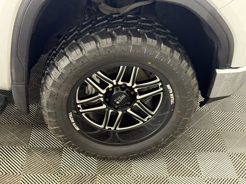 Used 2019 GMC Sierra 1500 SLT w/ SLT Premium Plus Package image 13