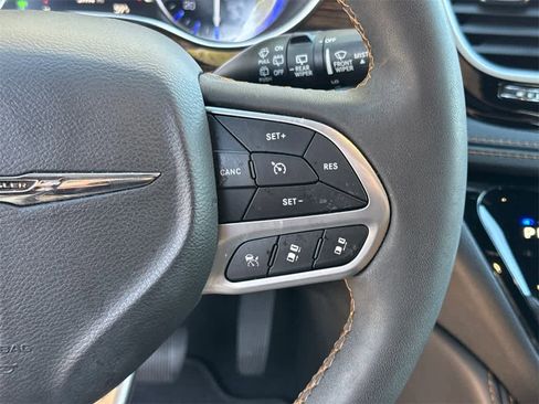 Used 2022 Chrysler Pacifica Pinnacle image 25