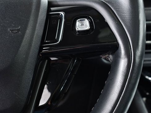 Used 2022 Lincoln Corsair AWD w/ Premium Package image 33