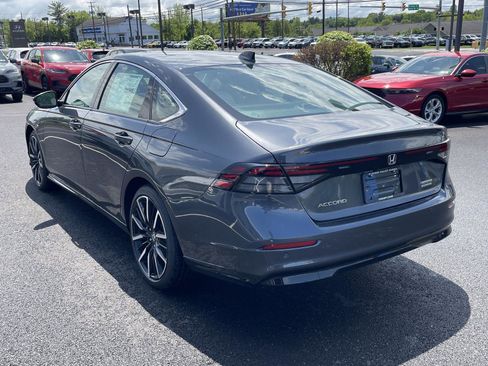 New 2025 Honda Accord Touring image 5