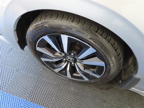 Used 2024 Honda Civic EX-L image 6