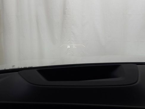 Used 2026 BMW X5 xDrive40i w/ Climate Comfort Package image 18