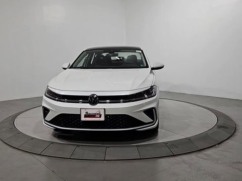 New 2026 Volkswagen Jetta SE image 8