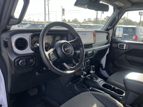 Used 2024 Jeep Wrangler Sport AWD/4WD image 12