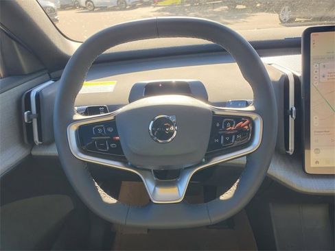 New 2025 Volvo EX30 Plus w/ Protection Package Premier image 24